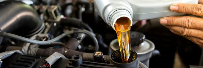 Engine oils liquids